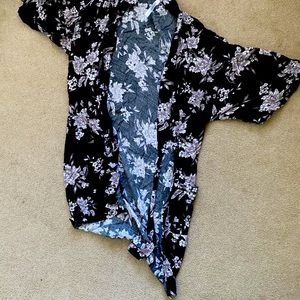 Thin, light bath robe.